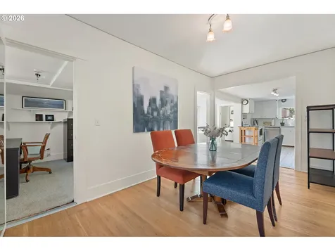 7738 SW 31st Avenue Portland OR 97219
