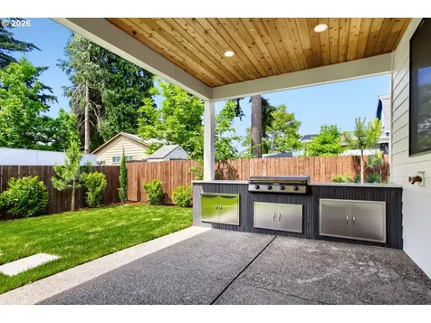 2010 Lincoln Avenue Vancouver WA 98660