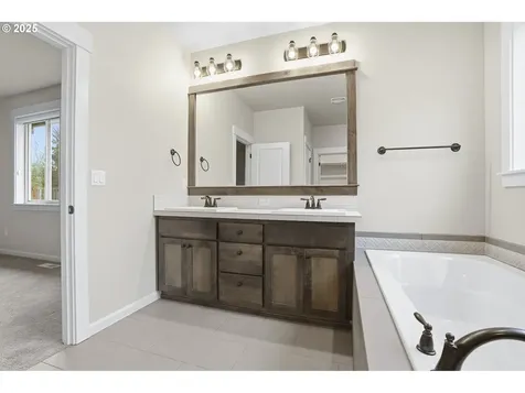 12118 Tolstrup Drive Oregon City OR 97045