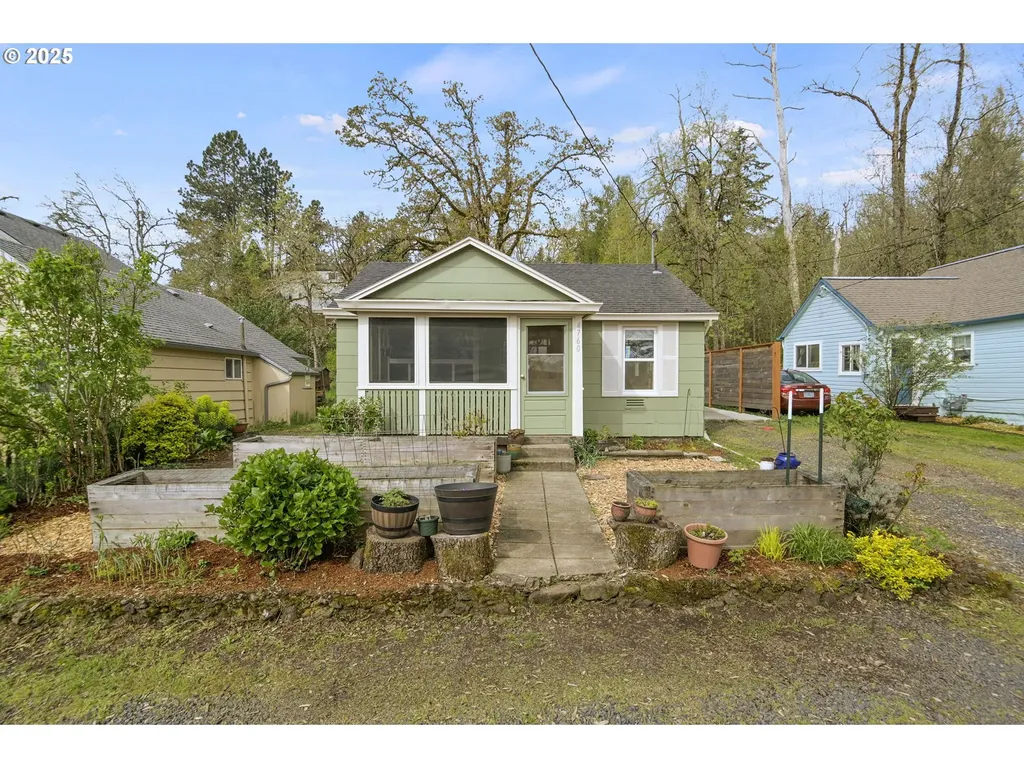 4760 Alder Street West Linn OR 97068