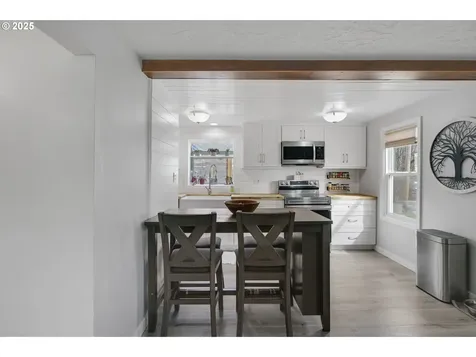 4760 Alder Street West Linn OR 97068