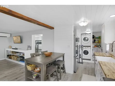 4760 Alder Street West Linn OR 97068