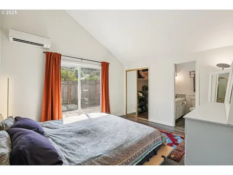 5034 SW Brugger Street Portland OR 97219