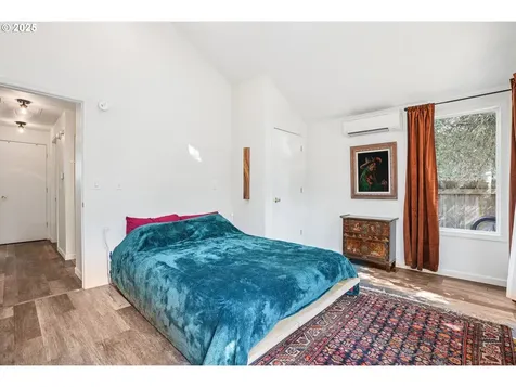 5034 SW Brugger Street Portland OR 97219