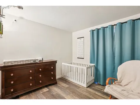 5034 SW Brugger Street Portland OR 97219