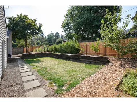 5034 SW Brugger Street Portland OR 97219