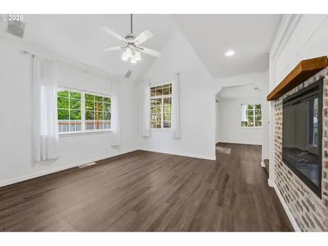 4410 Spring Meadow Avenue Eugene OR 97404