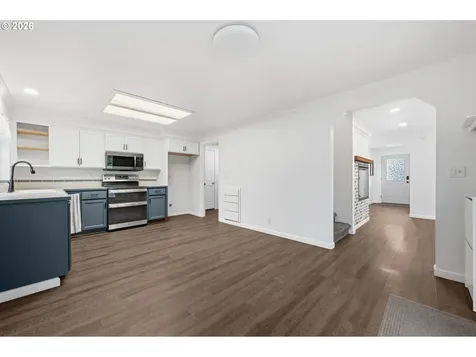 4410 Spring Meadow Avenue Eugene OR 97404