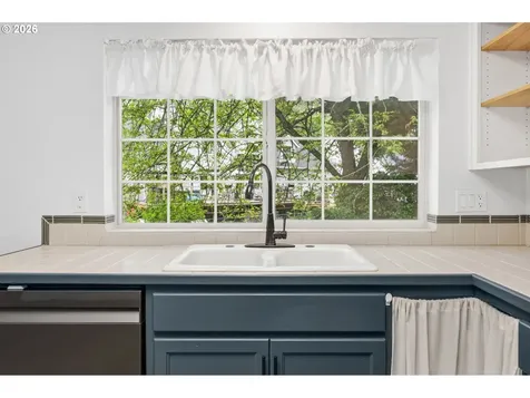 4410 Spring Meadow Avenue Eugene OR 97404