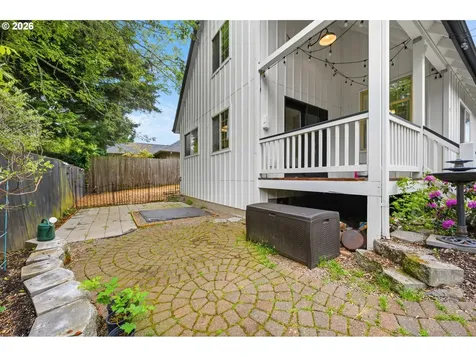 4410 Spring Meadow Avenue Eugene OR 97404