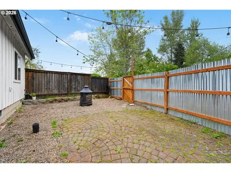4410 Spring Meadow Avenue Eugene OR 97404