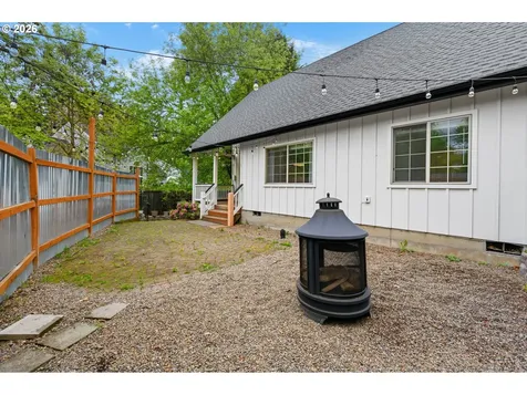 4410 Spring Meadow Avenue Eugene OR 97404