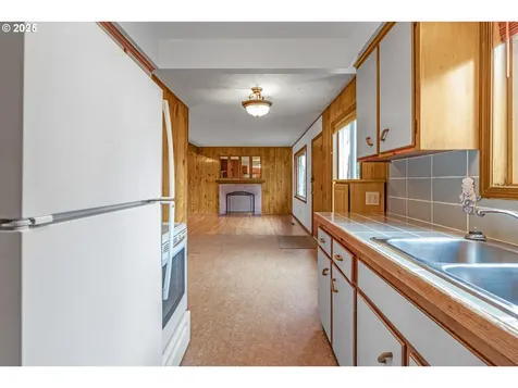 11529 NE Fargo Street Portland OR 97220