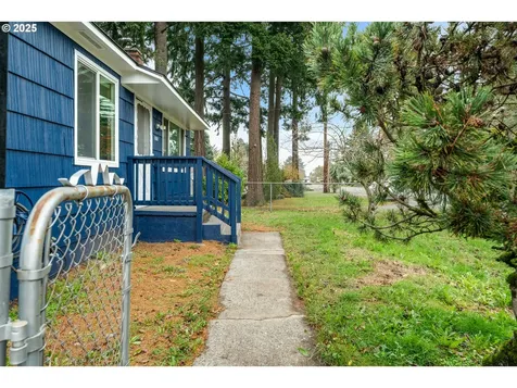 11529 NE Fargo Street Portland OR 97220