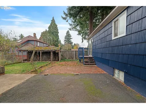 11529 NE Fargo Street Portland OR 97220