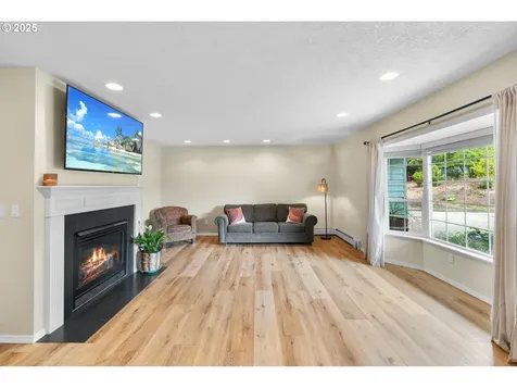 1849 SW Boxwood Lane Dallas OR 97338
