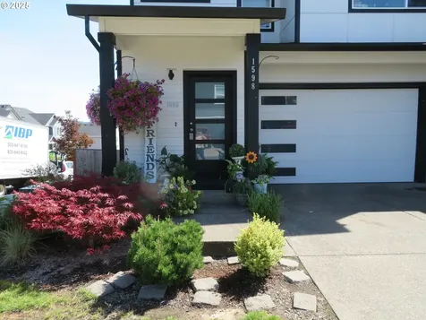1598 19th Avenue Forest Grove OR 97116