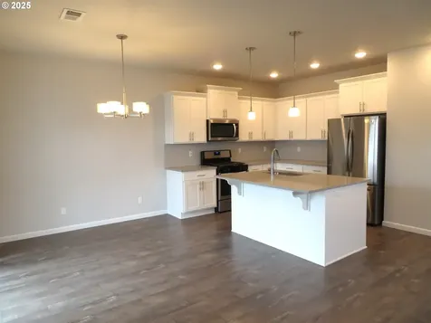 1598 19th Avenue Forest Grove OR 97116