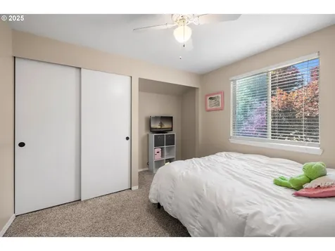 5877 NW 181st Avenue Portland OR 97229