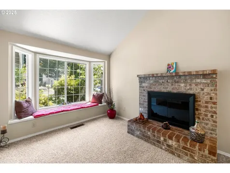 5877 NW 181st Avenue Portland OR 97229