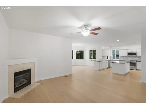 5728 NW Skycrest Parkway Portland OR 97229