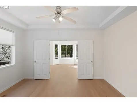 5728 NW Skycrest Parkway Portland OR 97229
