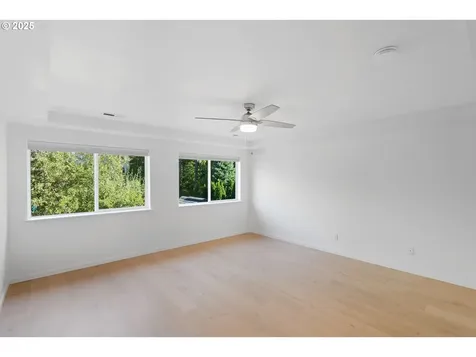 5728 NW Skycrest Parkway Portland OR 97229