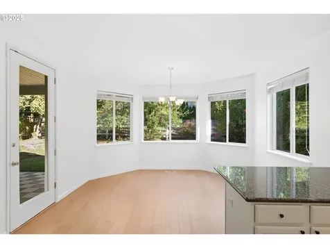 5728 NW Skycrest Parkway Portland OR 97229