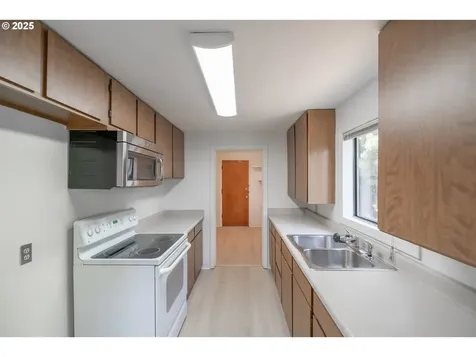 875 S 5th Street Lebanon OR 97355