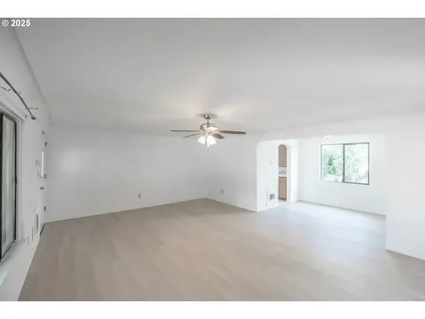 875 S 5th Street Lebanon OR 97355
