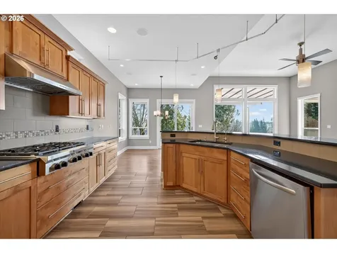 32092 SW Willamette Way Wilsonville OR 97070