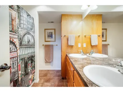 3363 Bentley Avenue Eugene OR 97405