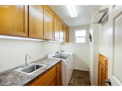 3363 Bentley Avenue Eugene OR 97405