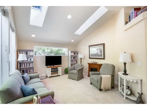 3363 Bentley Avenue Eugene OR 97405