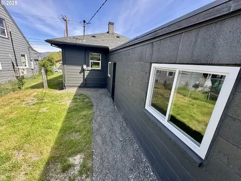 1212 E 10th Street The Dalles OR 97058
