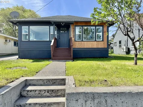 1212 E 10th Street The Dalles OR 97058