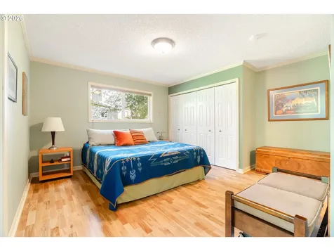 7422 SW 37th Avenue Portland OR 97219