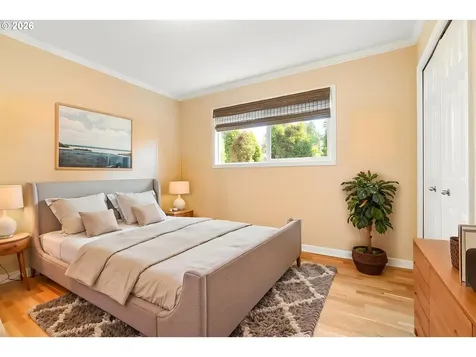 7422 SW 37th Avenue Portland OR 97219