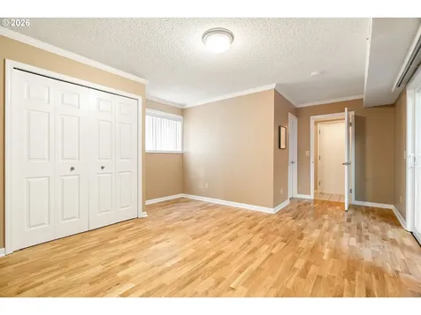 7422 SW 37th Avenue Portland OR 97219