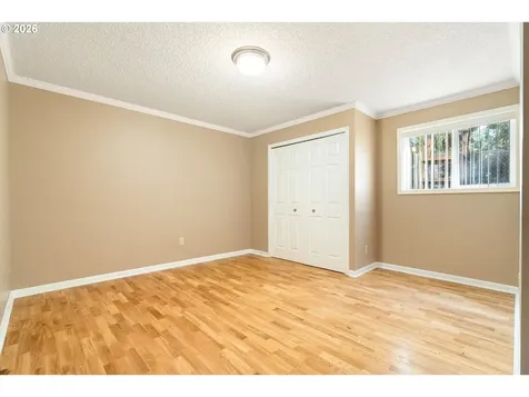 7422 SW 37th Avenue Portland OR 97219