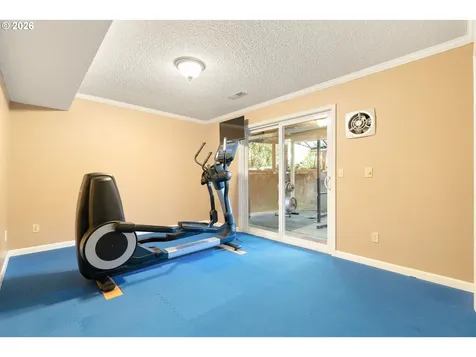 7422 SW 37th Avenue Portland OR 97219
