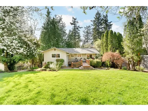 7422 SW 37th Avenue Portland OR 97219