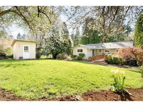 7422 SW 37th Avenue Portland OR 97219