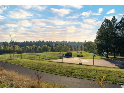 7422 SW 37th Avenue Portland OR 97219