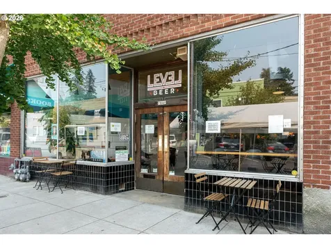 7422 SW 37th Avenue Portland OR 97219