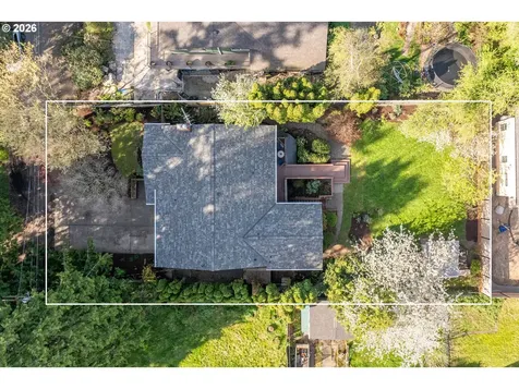 7422 SW 37th Avenue Portland OR 97219