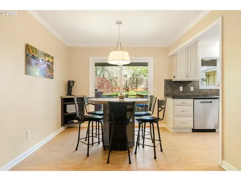 7422 SW 37th Avenue Portland OR 97219