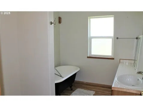 207 W Franklin Avenue Dayville OR 97825