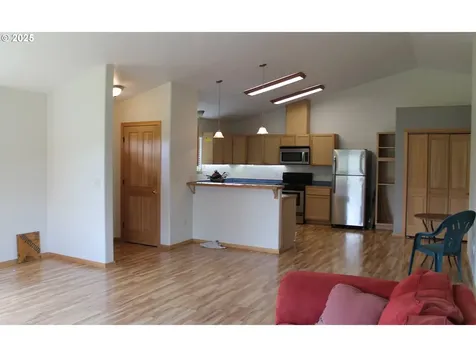 207 W Franklin Avenue Dayville OR 97825