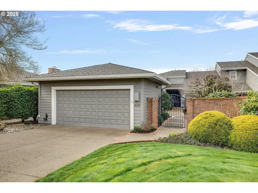 32645 SW Lake Point Court Wilsonville OR 97070